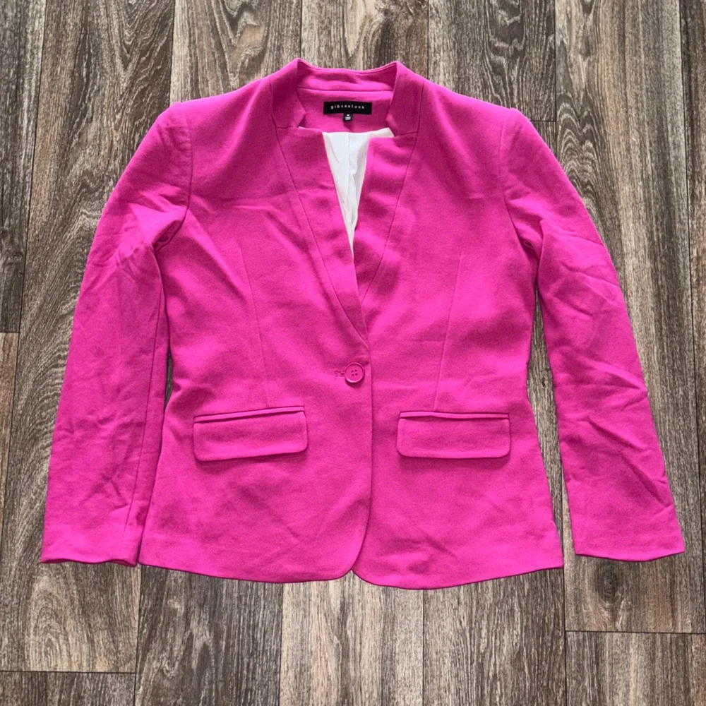 Boutique Women’s Fuchsia Blazer - Picture 1 of 6
